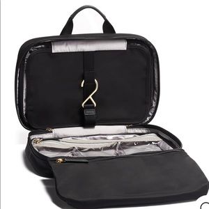 BNWT Tumi Medina Cosmetic Case in Floral Collage